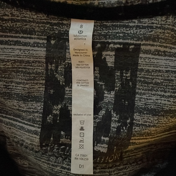 Special edition lulu zip up - Picture 2 of 6